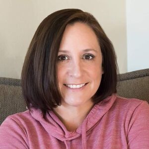 Meet your Posher, Lorrie